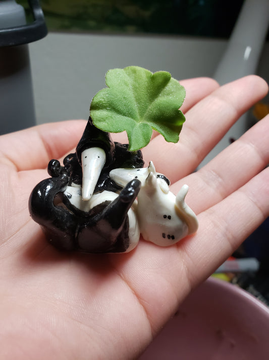 Little Beanie & Tomfu Clay Figurine